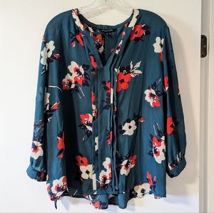 41 Hawthorne Women's Plus XXL Blouse 3/4 Sleeves Pleated V Neck Tie Green Red